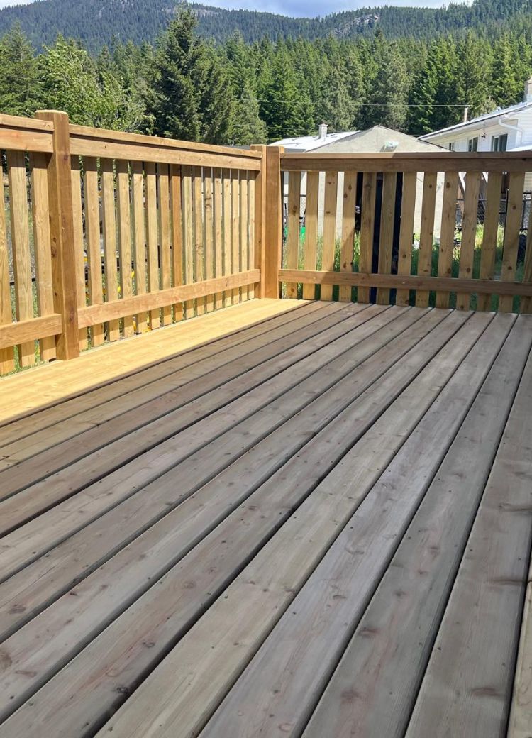deck in Abbotsford, BC